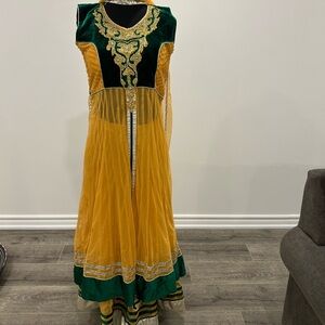 Elegant Green and Gold Women's Dress